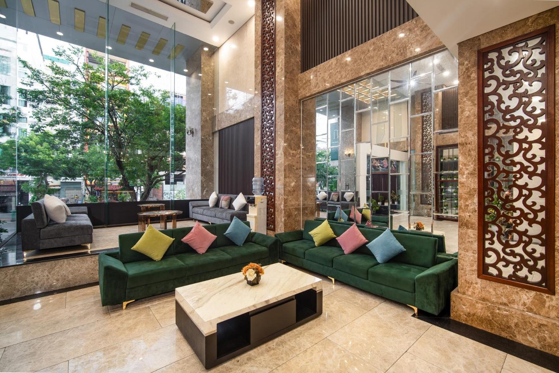Crystal Hotel By Ha My Da Nang Bagian luar foto