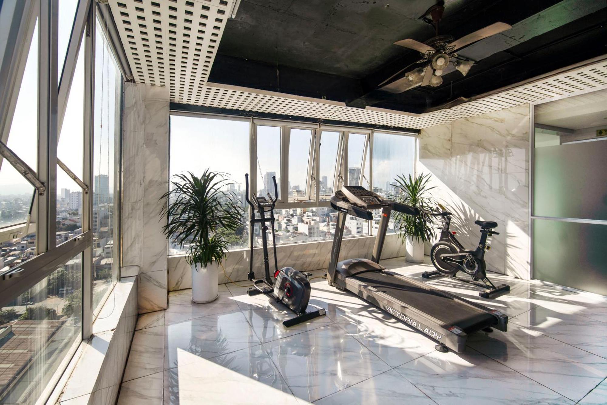Crystal Hotel By Ha My Da Nang Bagian luar foto